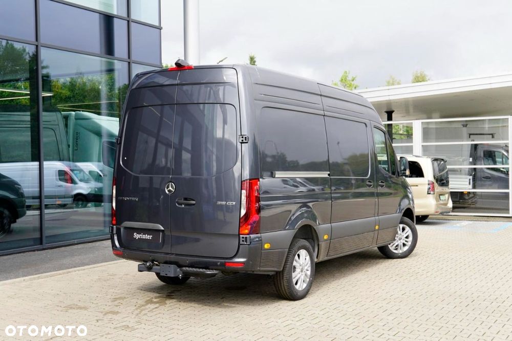 Mercedes-Benz Sprinter - 7