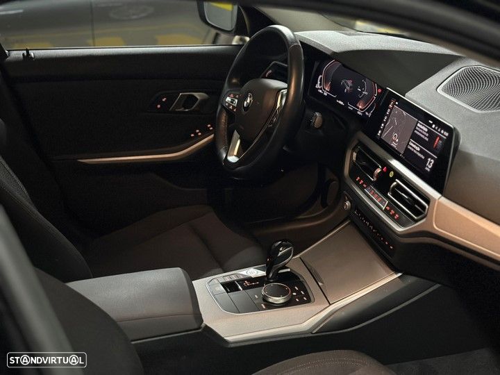 BMW 320 d Touring Auto - 24