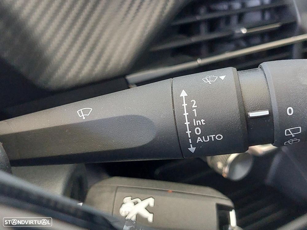 Peugeot 2008 1.5 BlueHDi Active Pack - 28