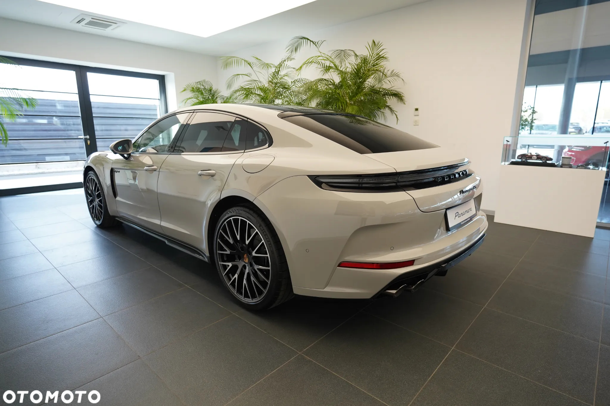Porsche Panamera 4S E-Hybrid - 2