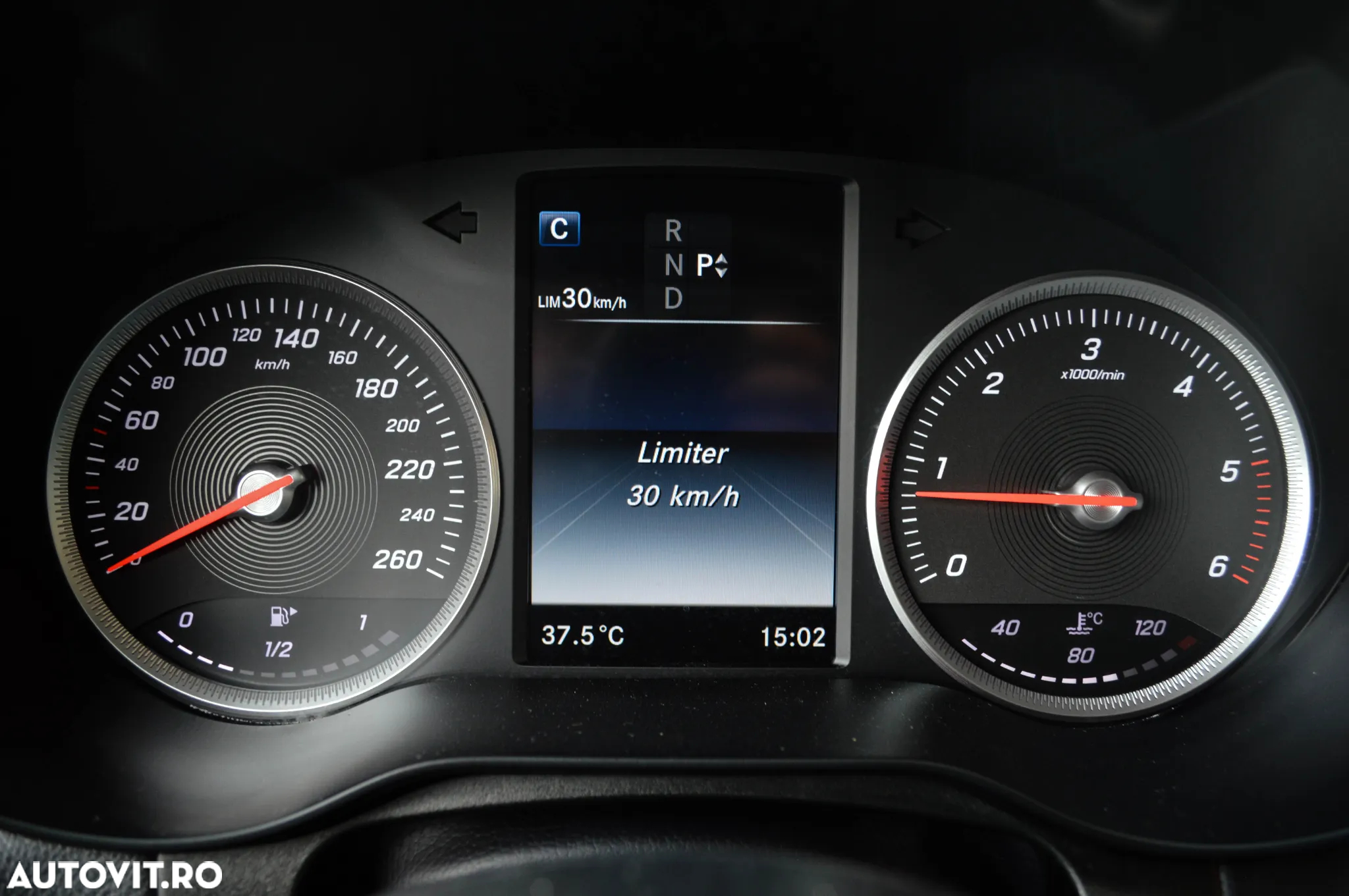 Mercedes-Benz GLC Coupe 250 d 4Matic 9G-TRONIC - 17