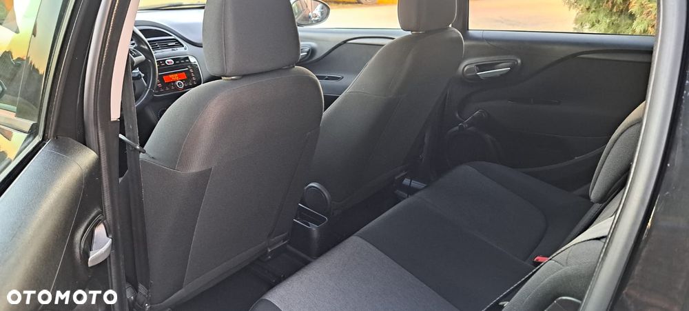 Fiat Punto 1.4 Young - 8