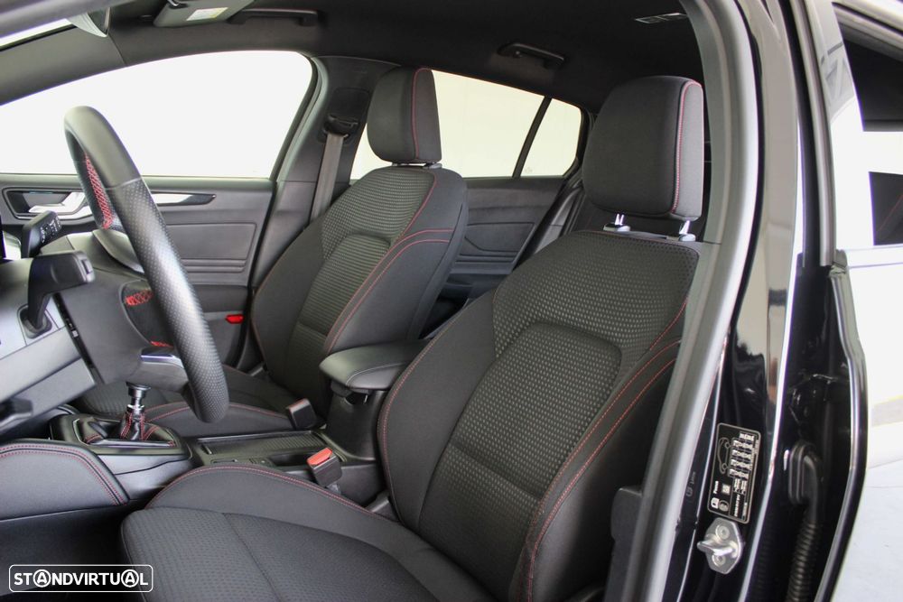 Ford Focus SW 1.5 TDCi EcoBlue ST-Line - 17
