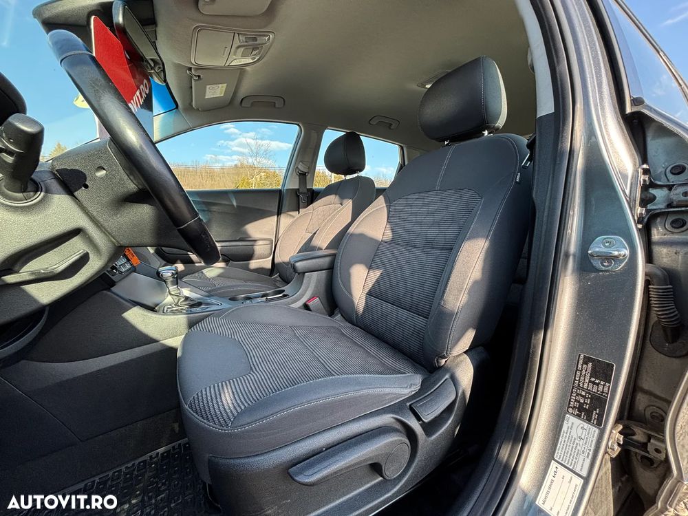 Kia Niro 1.6 GDI PHEV 2WD Aut. Vision - 3