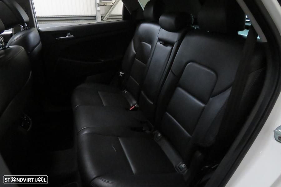Hyundai Tucson 1.6 CRDi Premium +P.Pele DCT - 16