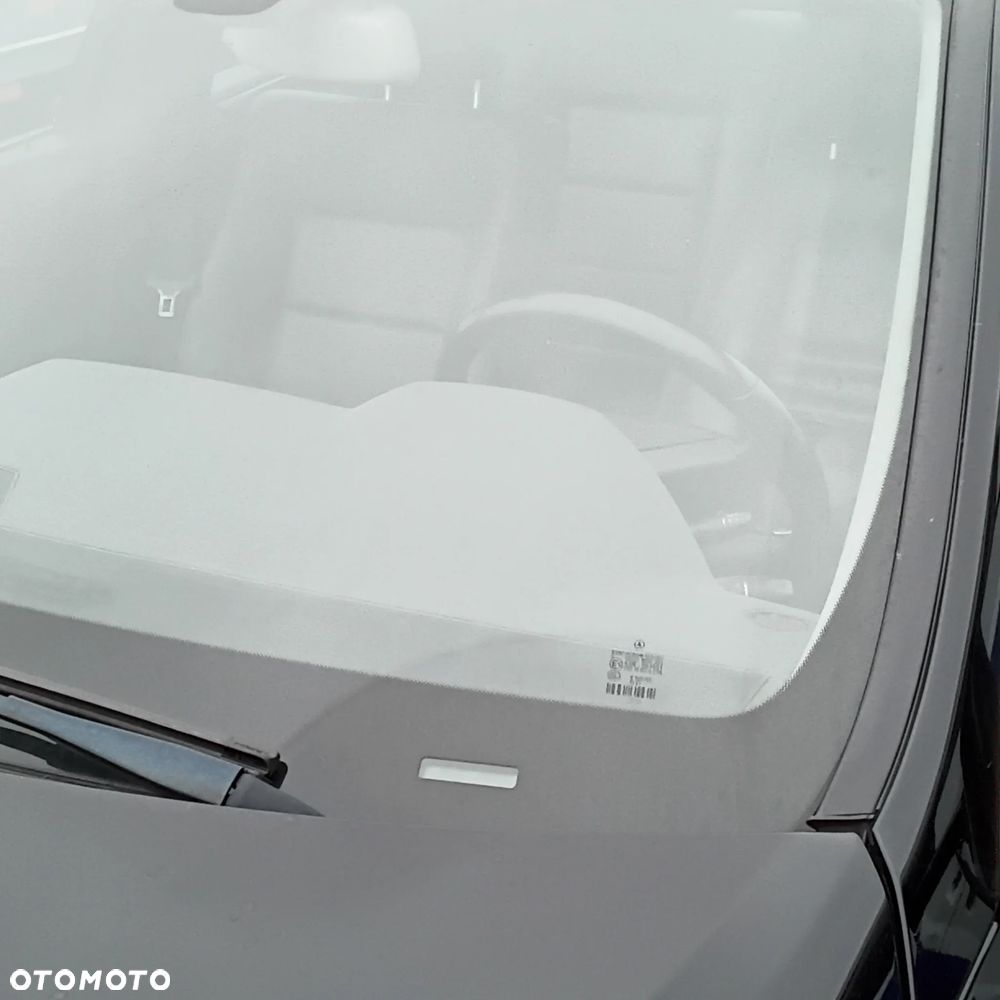 Mercedes-Benz Klasa E 200 NGT BlueEFFICIENCY Automatik - 3