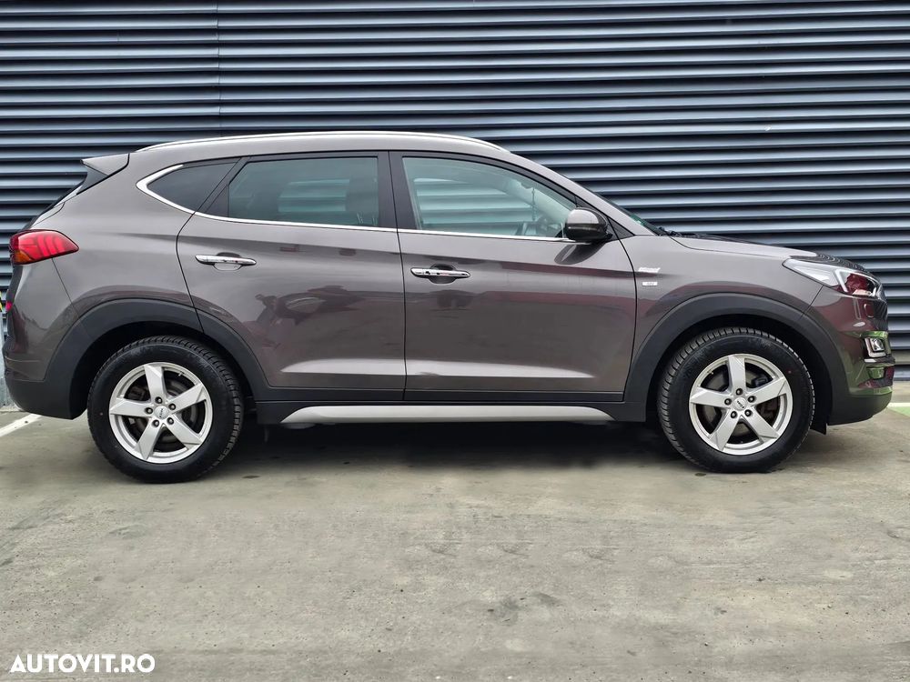 Hyundai Tucson 2.0 CRDI 4WD Automatik Premium - 17