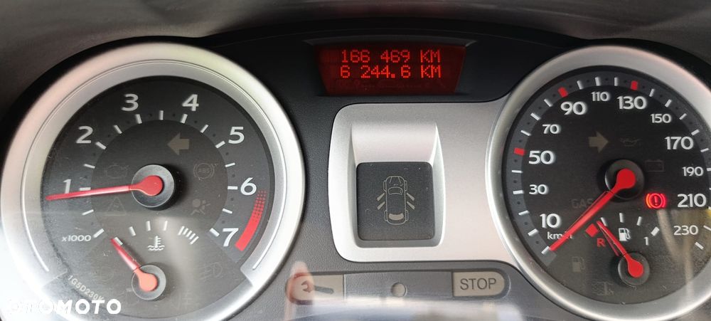 Renault Clio - 15