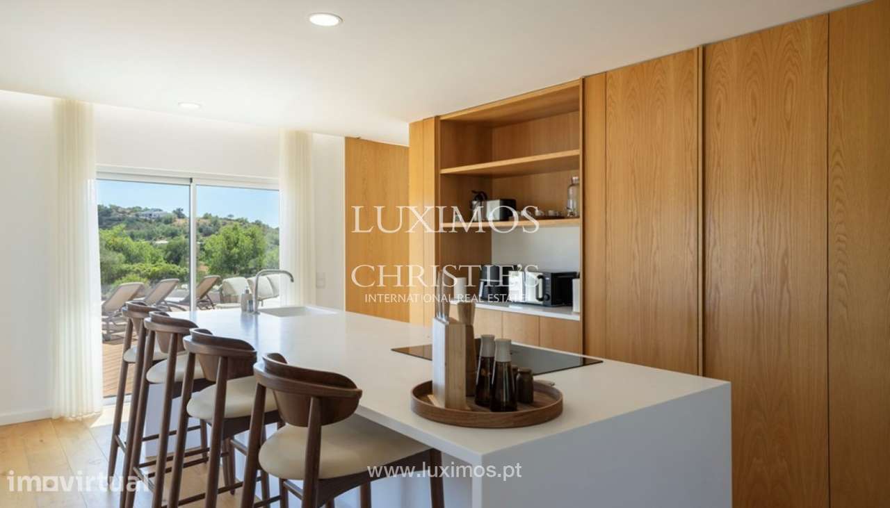 Luxuosa Moradia V4 com piscina, à venda em Estoi, Algarve - Grande imagem: 3/30