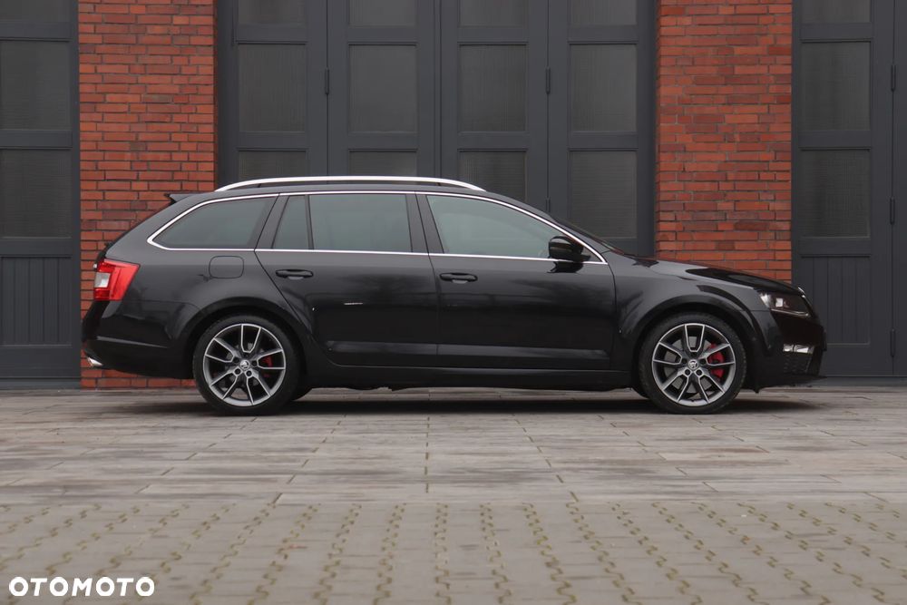 Skoda Octavia 2.0 TDI (Green tec) DSG RS - 9