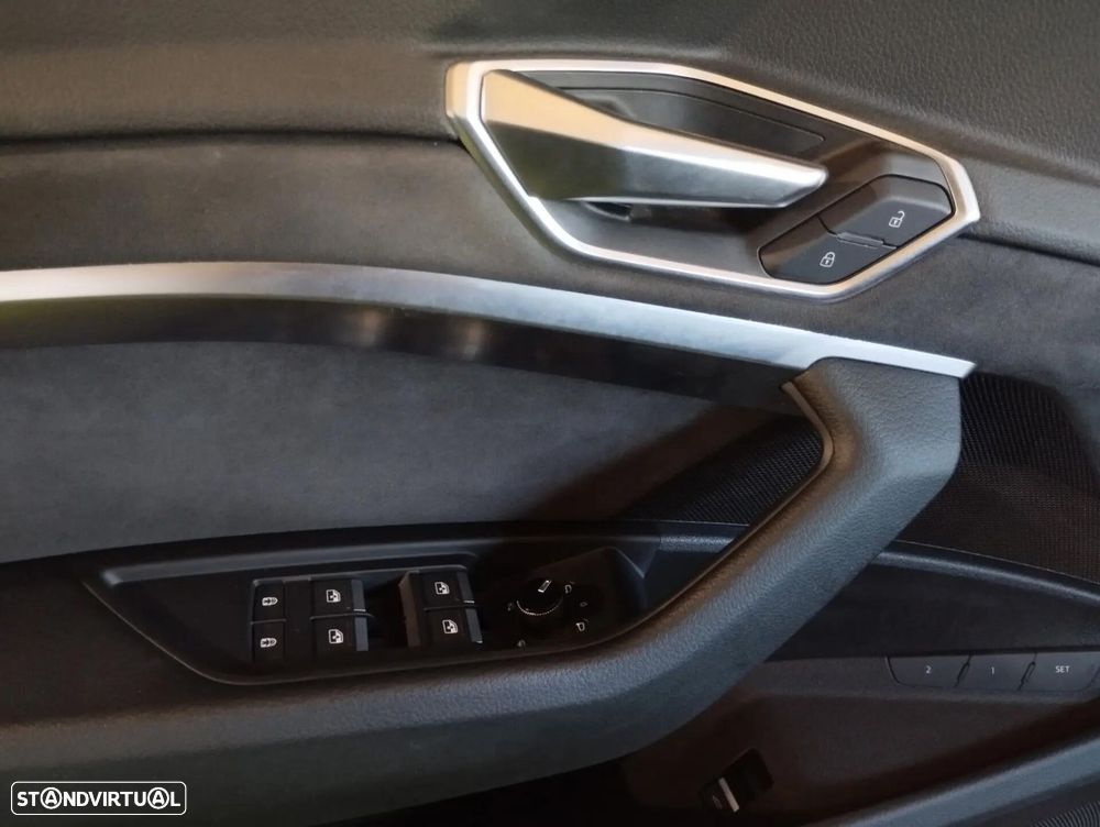 Audi e-tron Sportback 55 quattro S line - 22