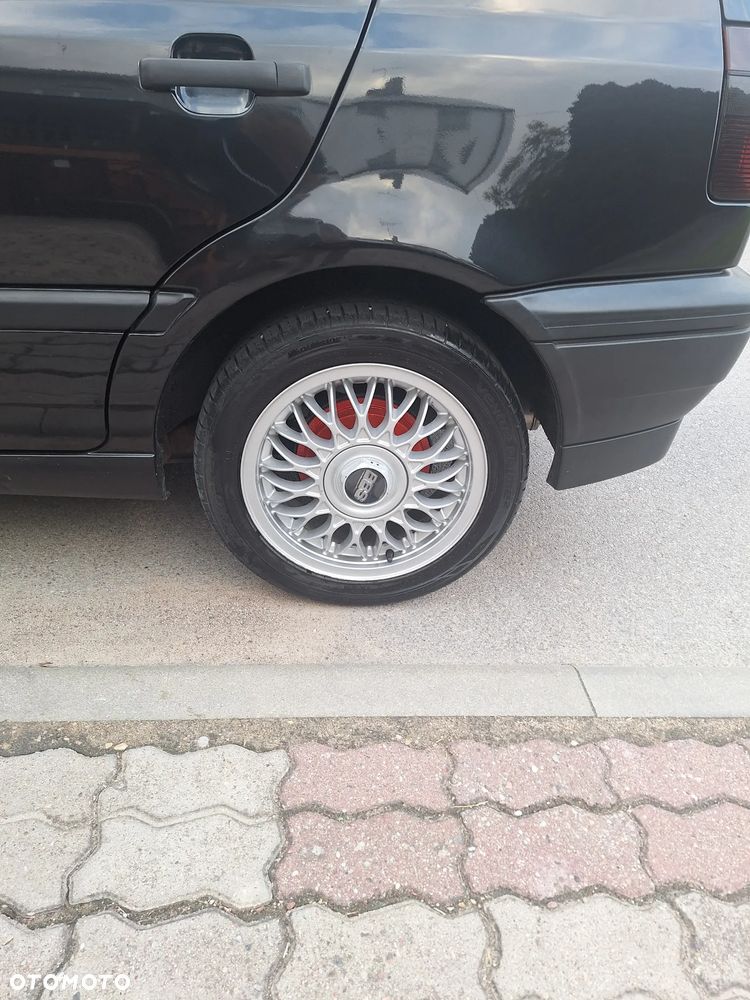 Volkswagen Golf 1.6 - 7