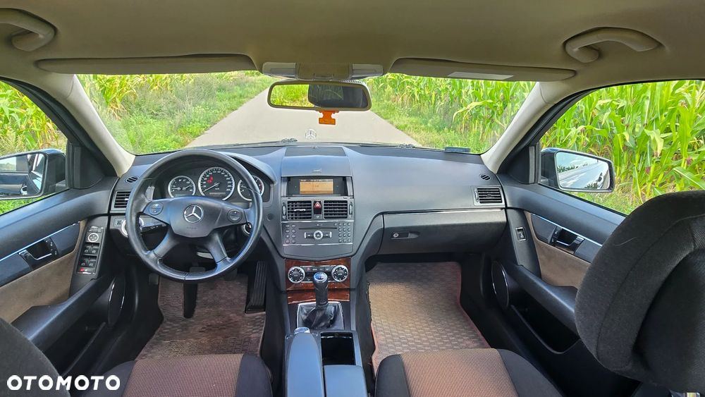 Mercedes-Benz Klasa C 200 CDI Classic - 20