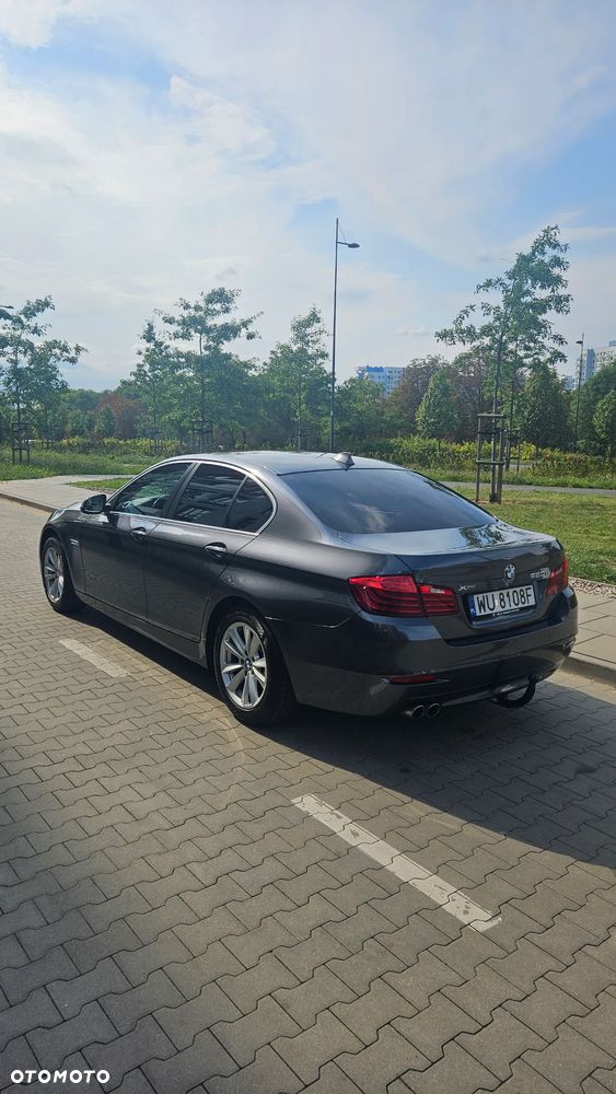 BMW Seria 5 520d xDrive - 2