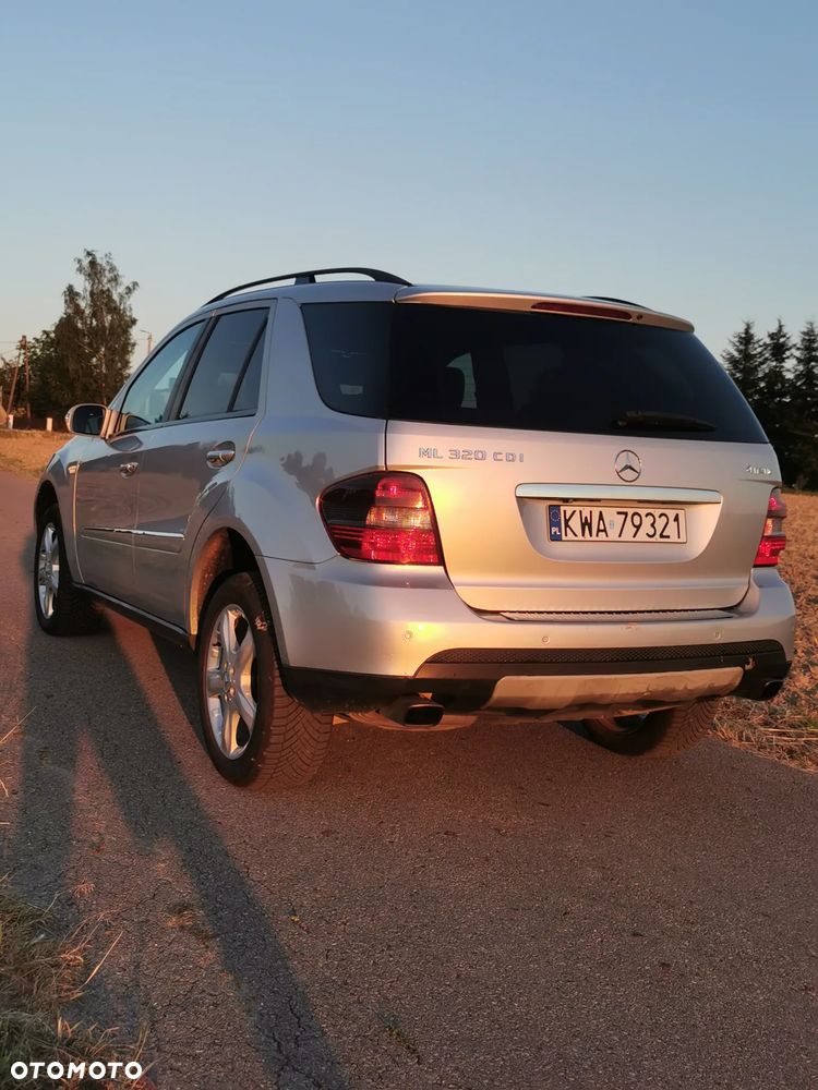 Mercedes-Benz ML 320 CDI 4Matic 7G-TRONIC - 5