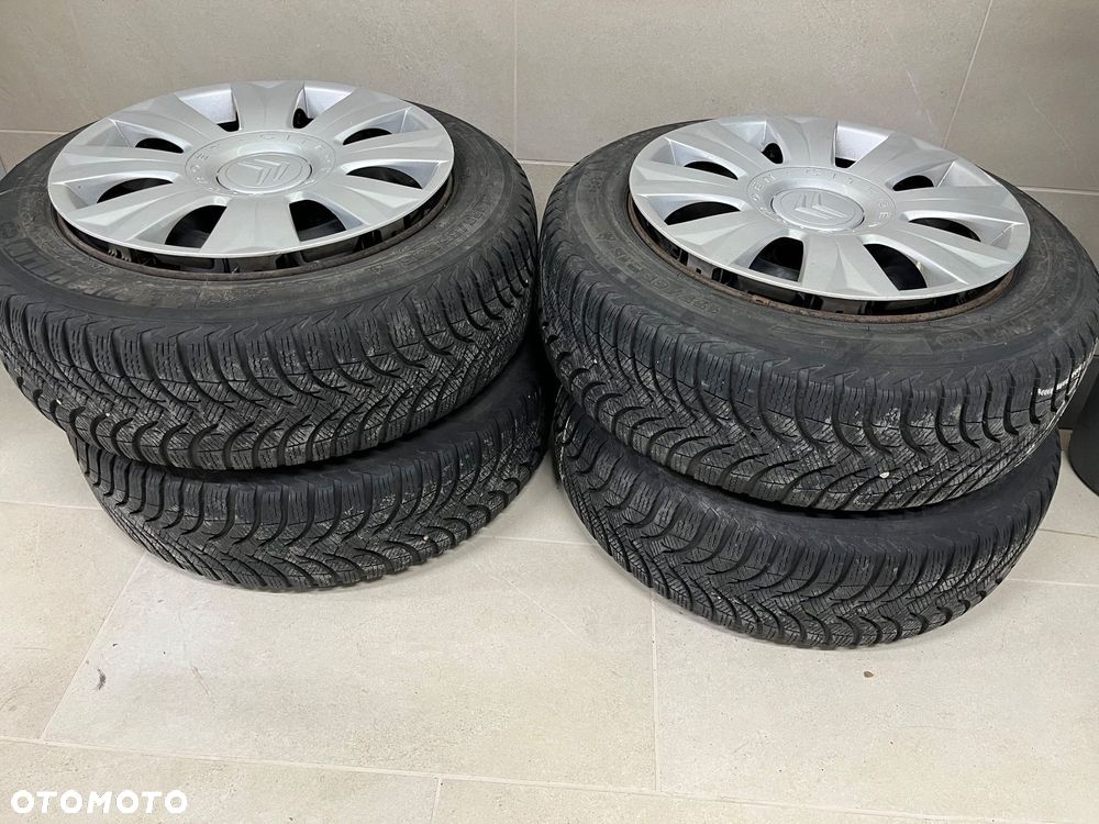 Citroën C3 Picasso 1.6 HDi Exclusive - 25