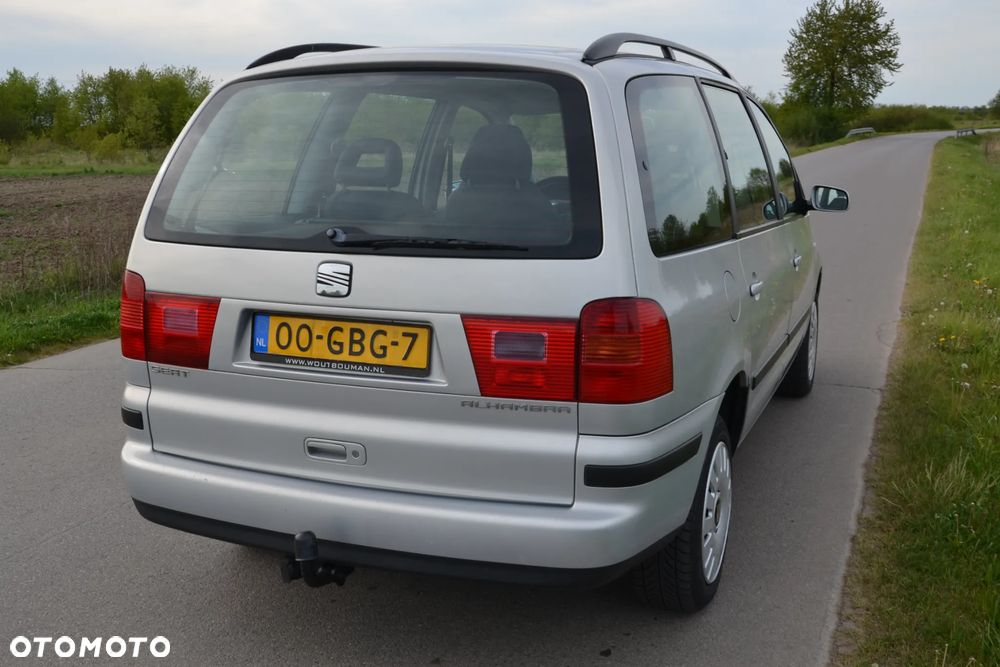 Seat Alhambra 2.0i Comfort - 27