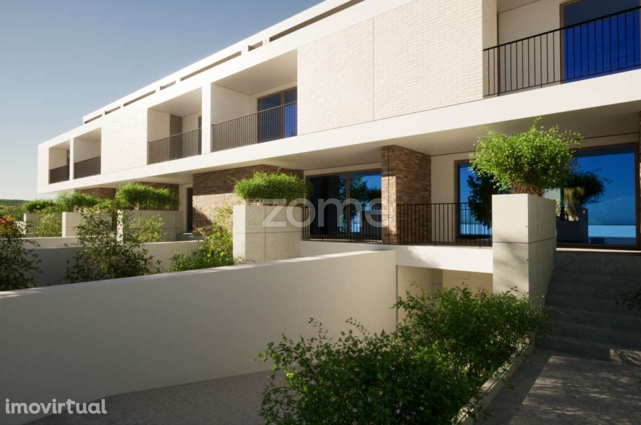 TERRENO + PROJETO DE MORADIA T3 EM BANDA (CHAVE NA MÃO) - Grande imagem: 4/17