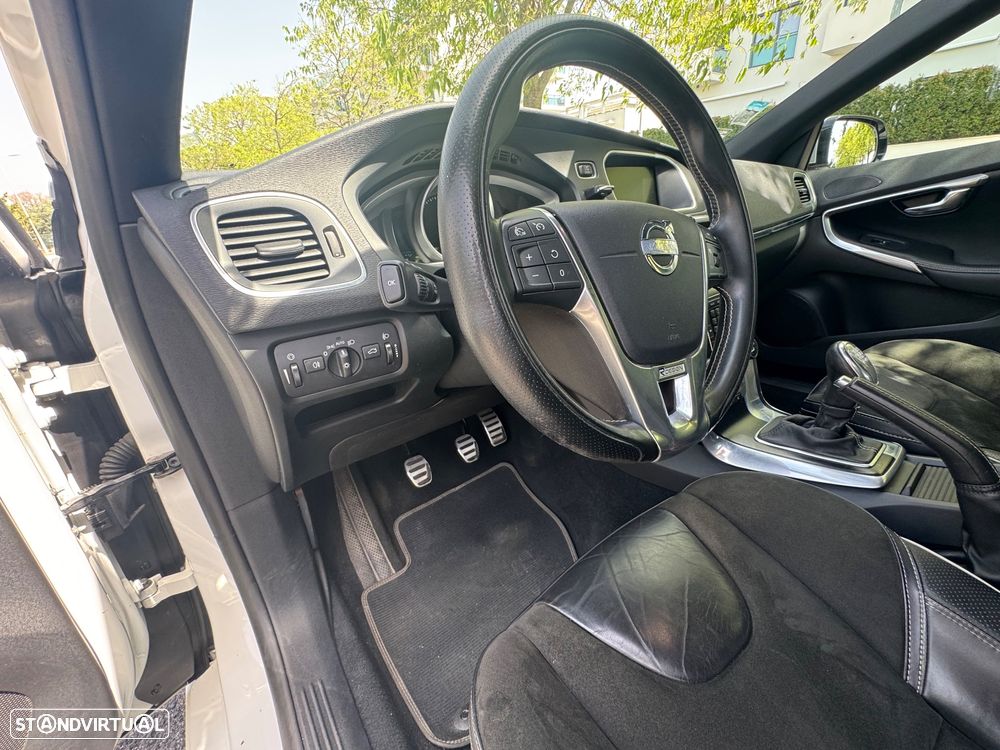 Volvo V40 1.6 D2 R-Design Momentum - 10