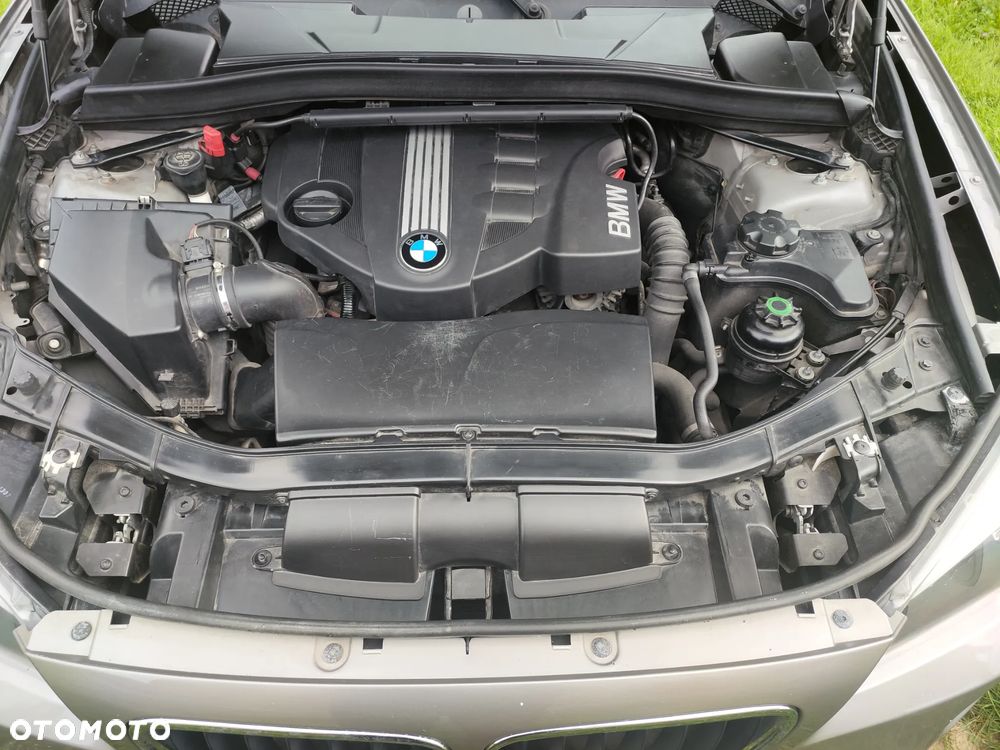 BMW X1 sDrive18d Sport Line - 16
