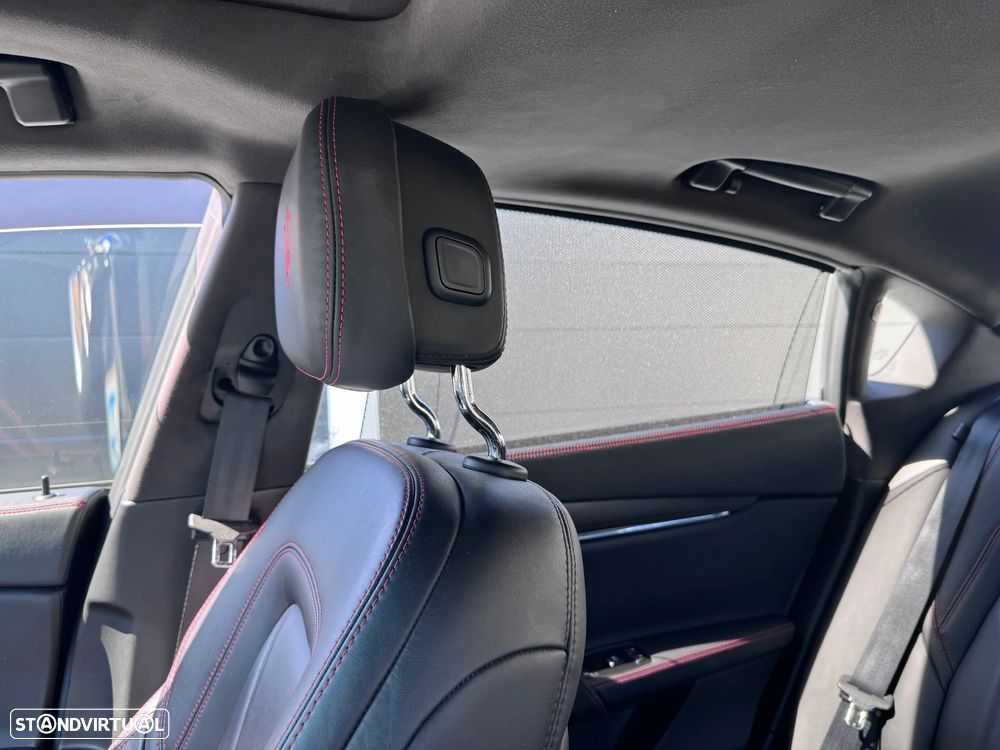 Maserati Quattroporte 3.0 V6 - 33