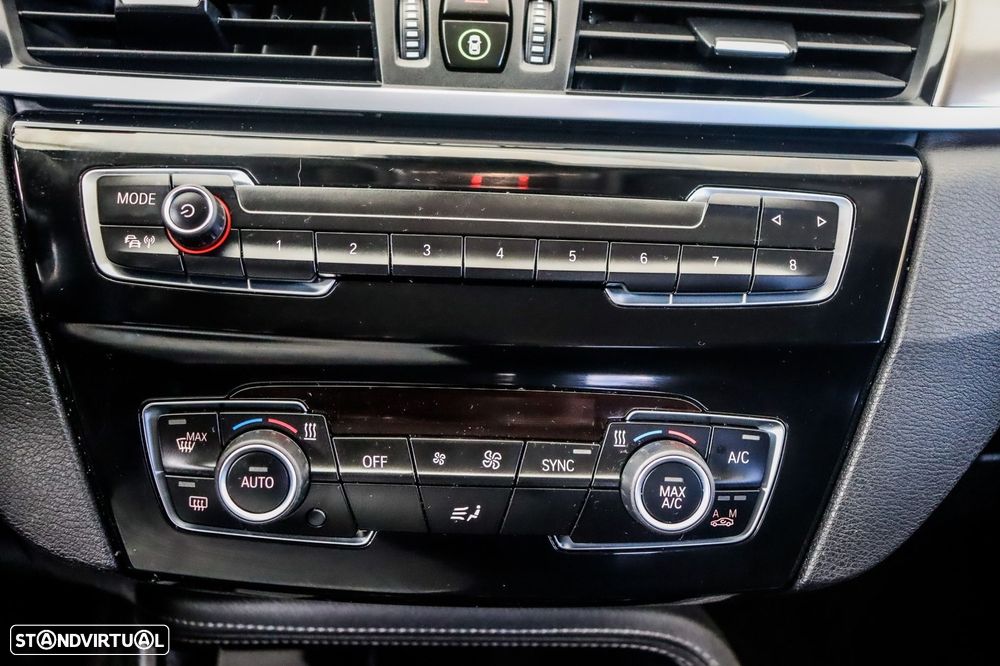 BMW X1 16 d sDrive Line xLine - 23