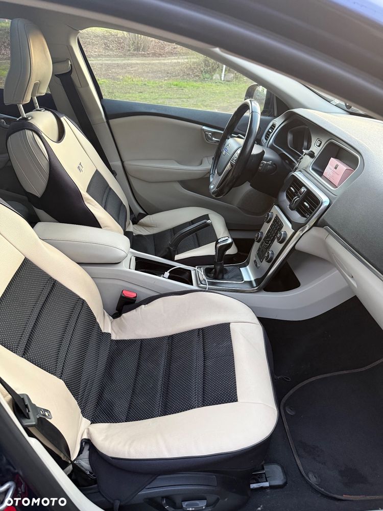 Volvo V40 D4 Ocean Race - 9