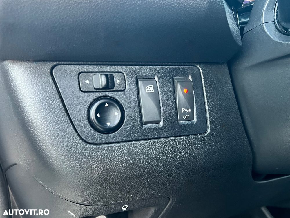 Dacia Spring Expression - 15