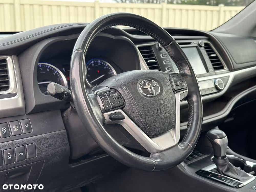 Toyota Highlander 3.5 V6 - 10