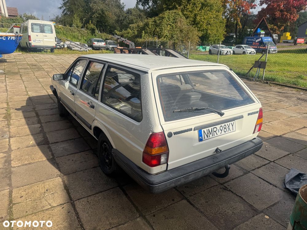 Volkswagen Passat - 9