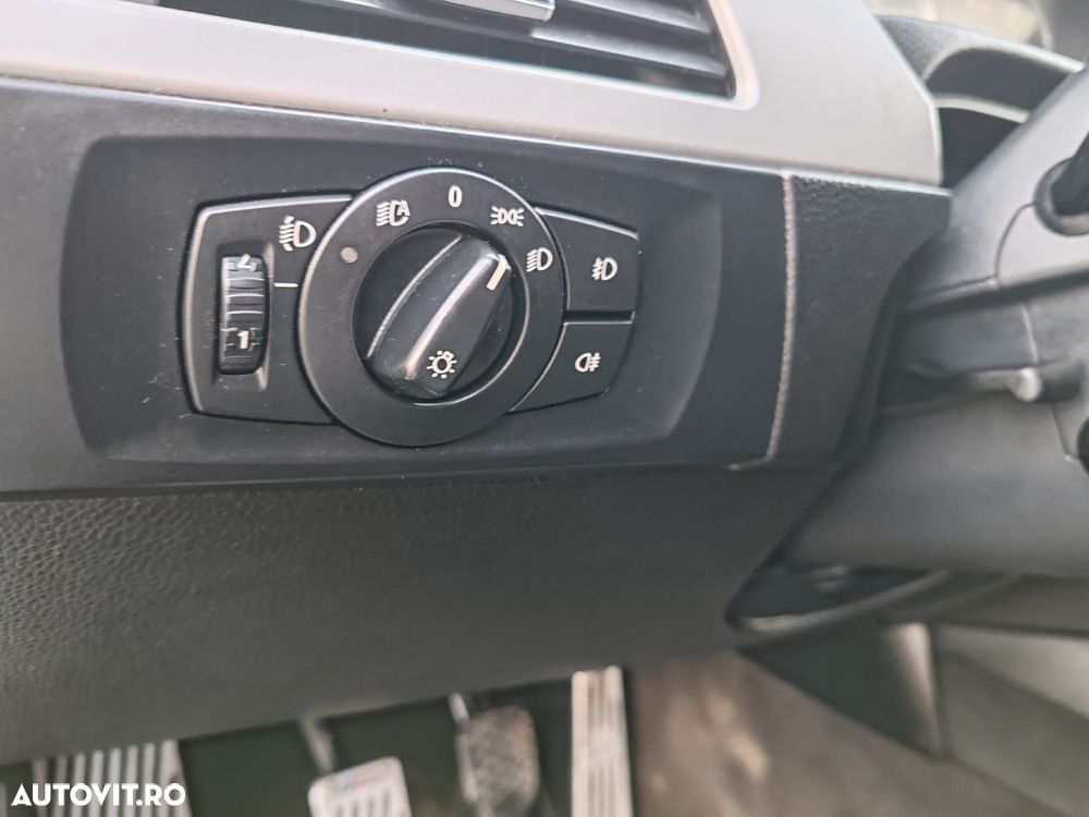 BMW Seria 3 318i - 8