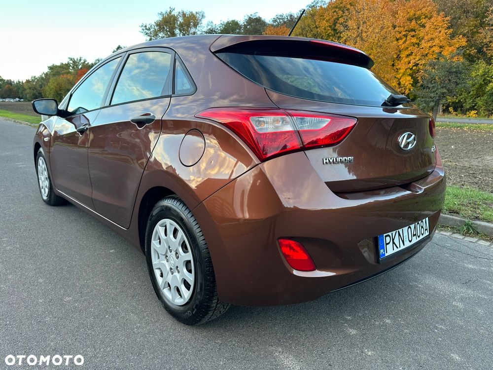 Hyundai i30 1.4 Intro Edition - 26