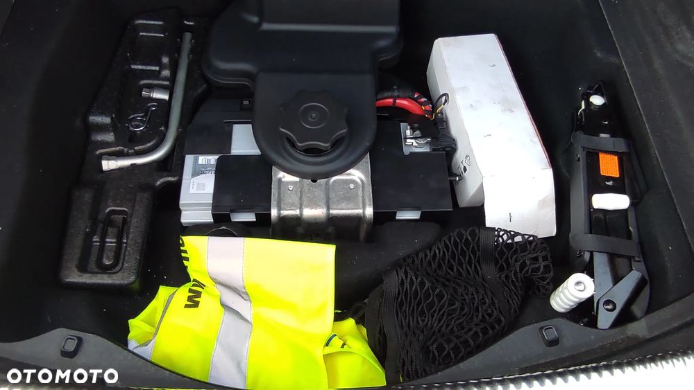 Audi A8 4.2 TDI DPF (clean diesel) quattro tiptronic Lang - 35