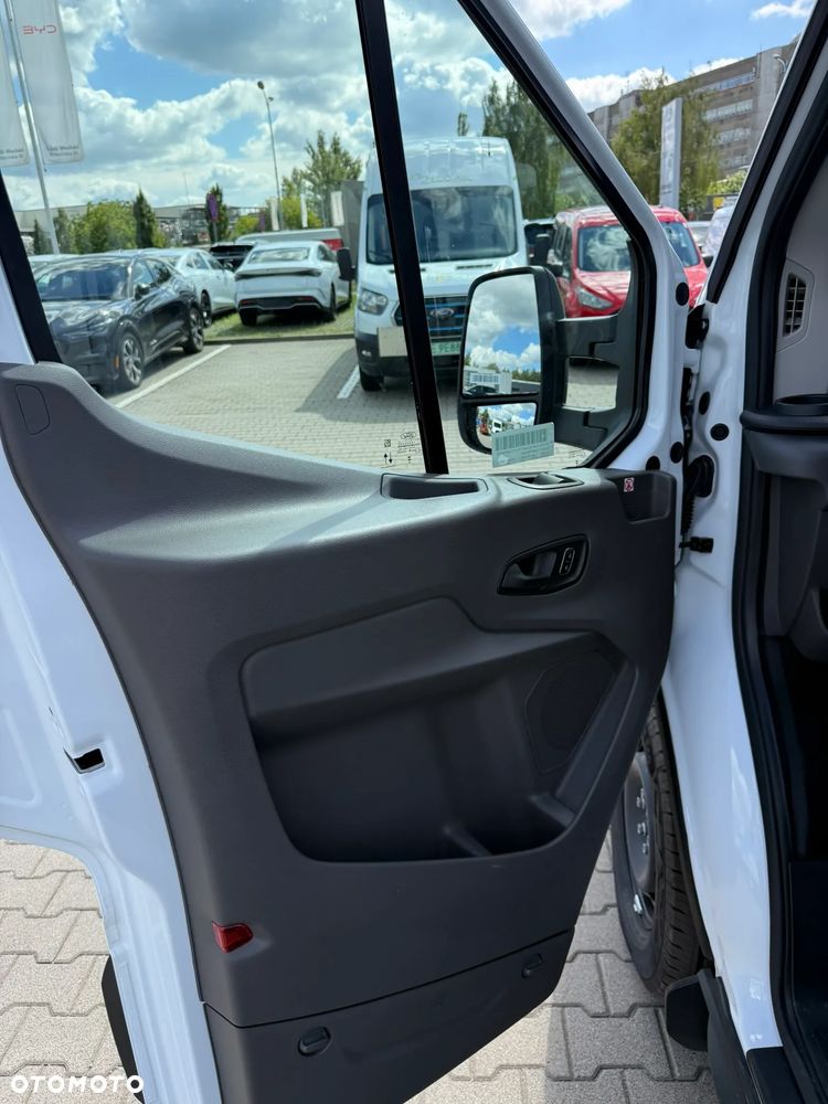 Ford Transit Podwozie Brygadowe Skrzynia Otwarta 165KM RWD M6 - 19