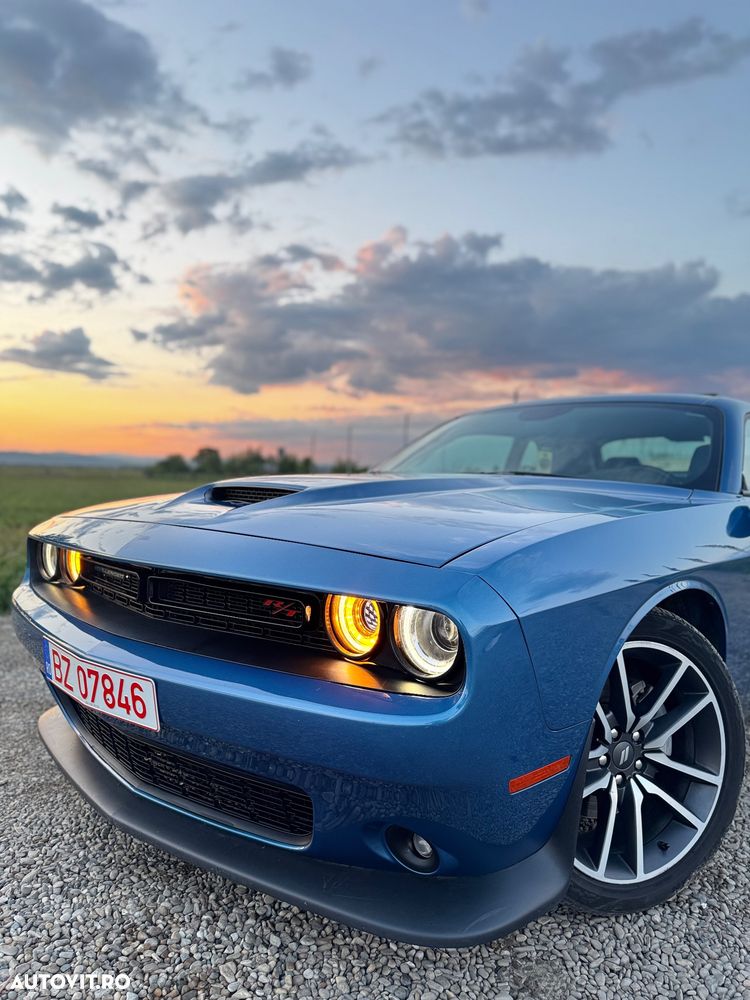 Dodge Challenger - 20