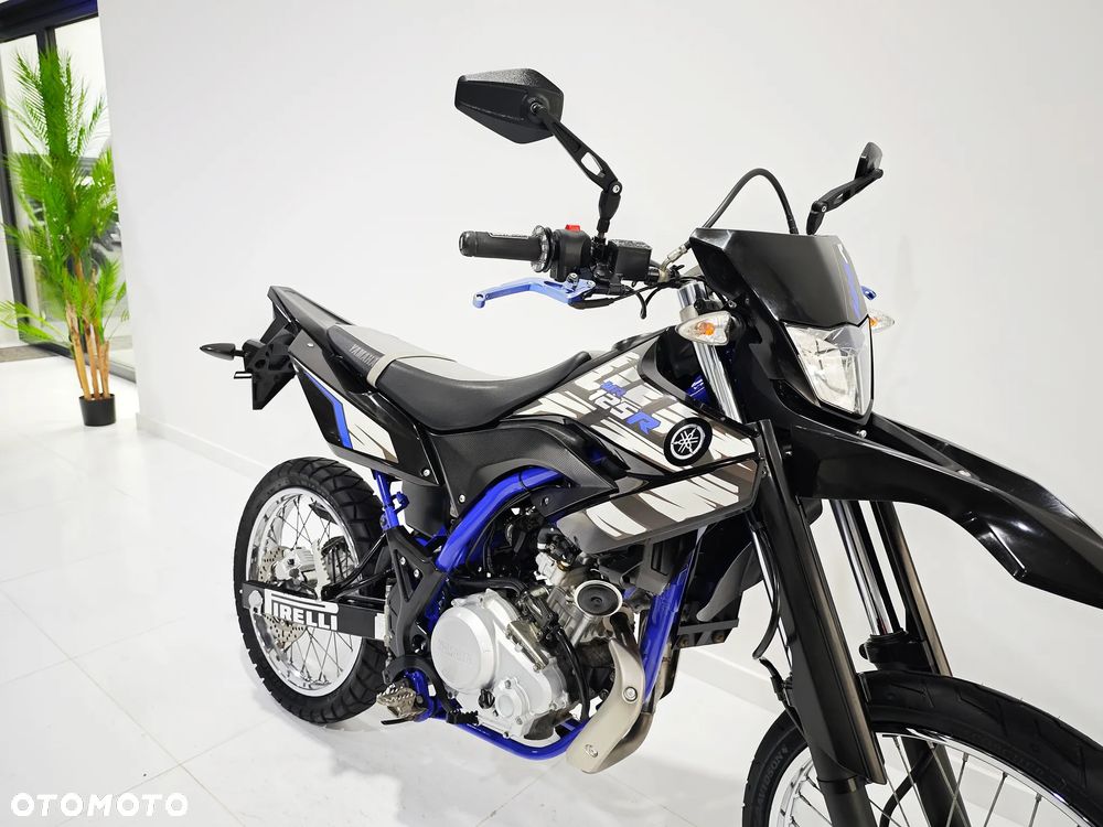 Yamaha WR - 8