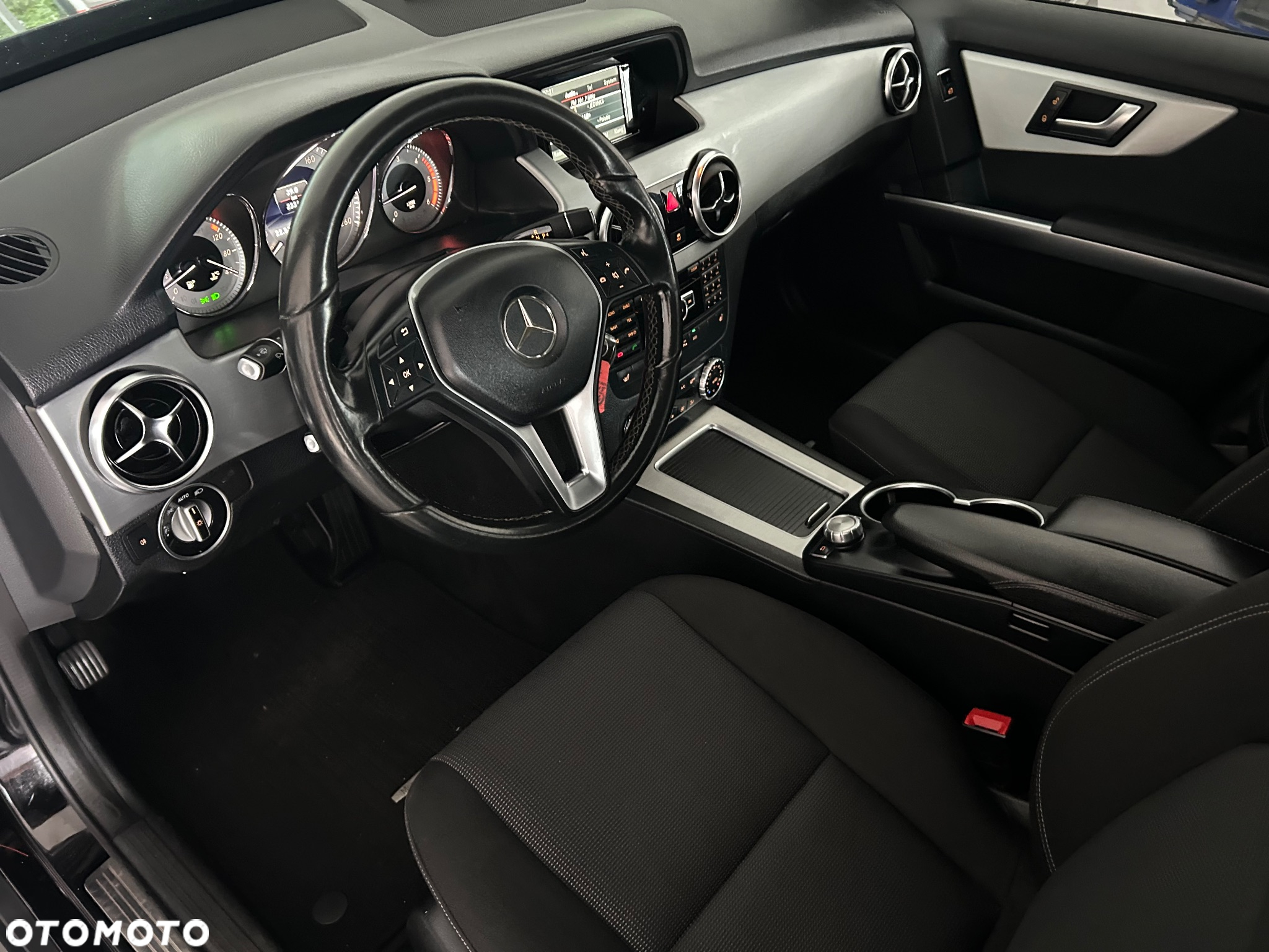 Mercedes-Benz GLK 200 CDI (BlueEFFICIENCY) 7G-TRONIC - 14
