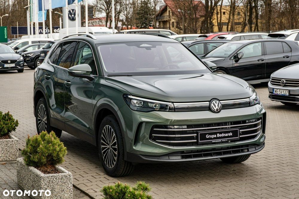Volkswagen Tiguan - 4