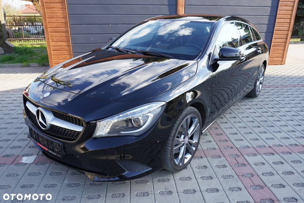 Mercedes-Benz CLA 200 Peak Edition - 1
