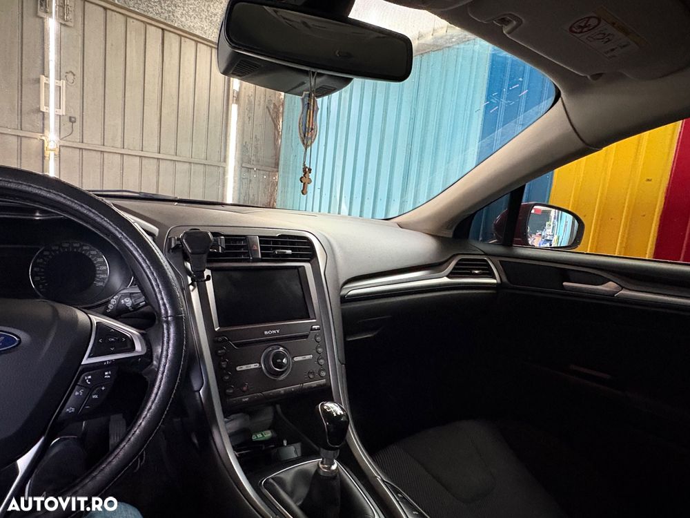 Ford Mondeo 2.0 TDCI Start-Stopp Titanium - 17