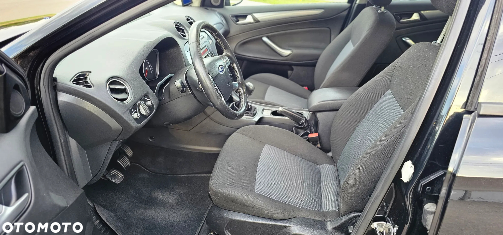 Ford Mondeo 1.6 TDCi Ambiente - 9