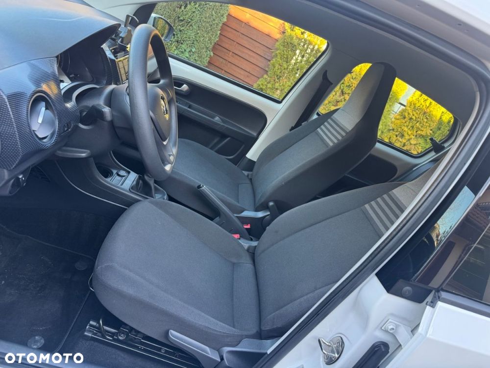Volkswagen up! 1.0 move - 11