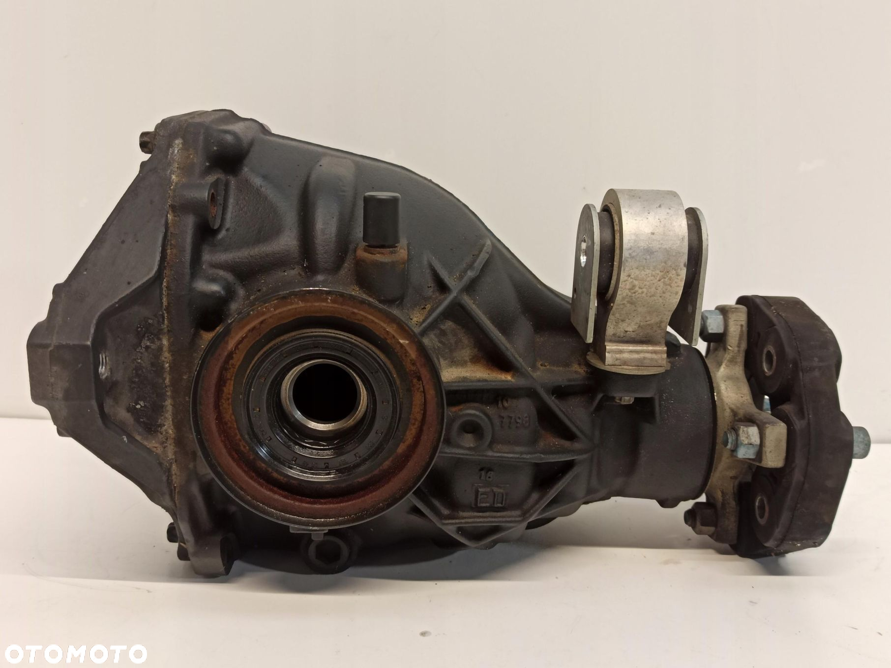 MERCEDES W205 HYBRID MOST DYFER A2123501414 - 2