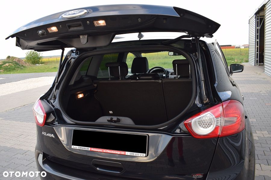 Ford Kuga 2.0 TDCi 2x4 Titanium - 12