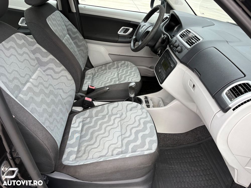 Skoda Fabia 1.2 HTP Syle Edition - 9