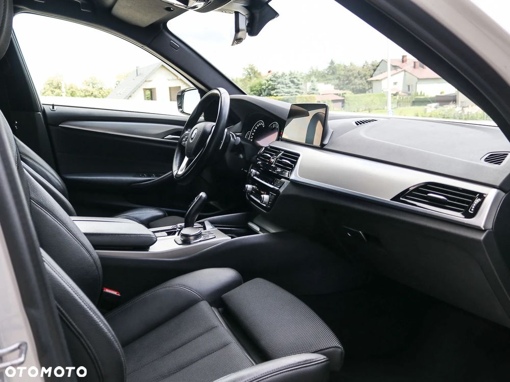 BMW Seria 1 118i Advantage - 22