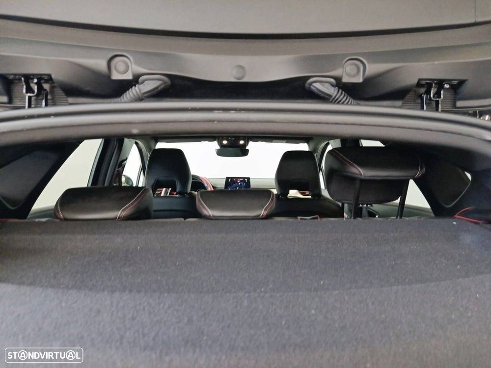 Renault Captur 1.6 E-Tech Plug-In RS Line — fotografia 6