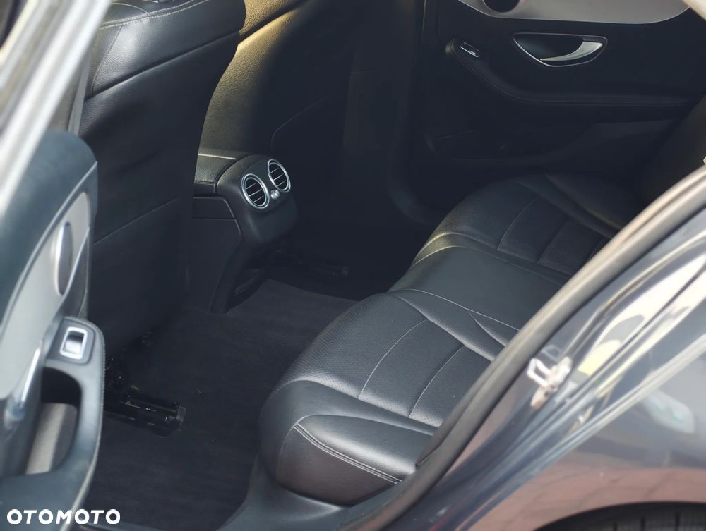 Mercedes-Benz Klasa C 250 7G-TRONIC - 8