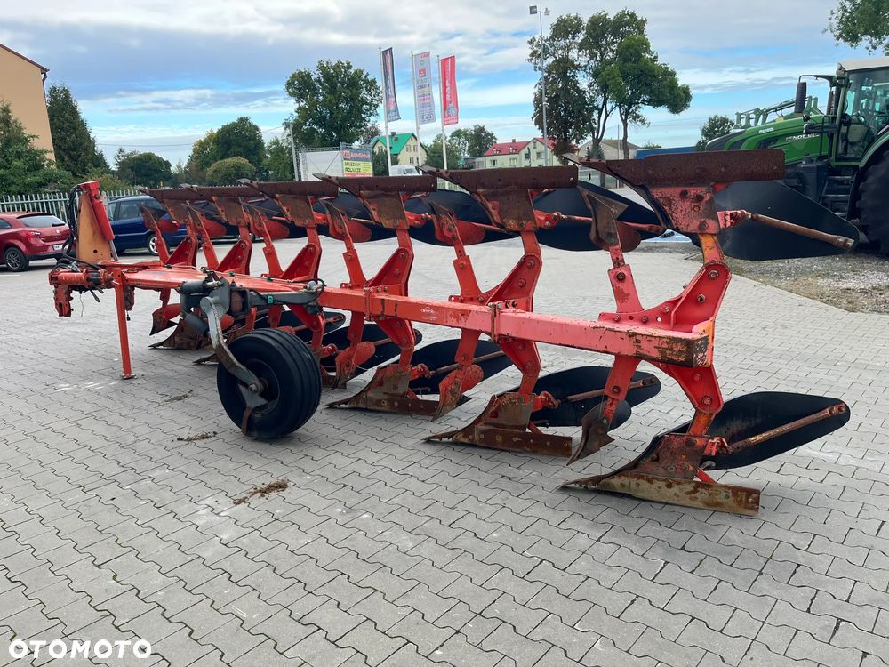 Kuhn Pługi 6-skibowe obrotowe 4+1+1 - 9