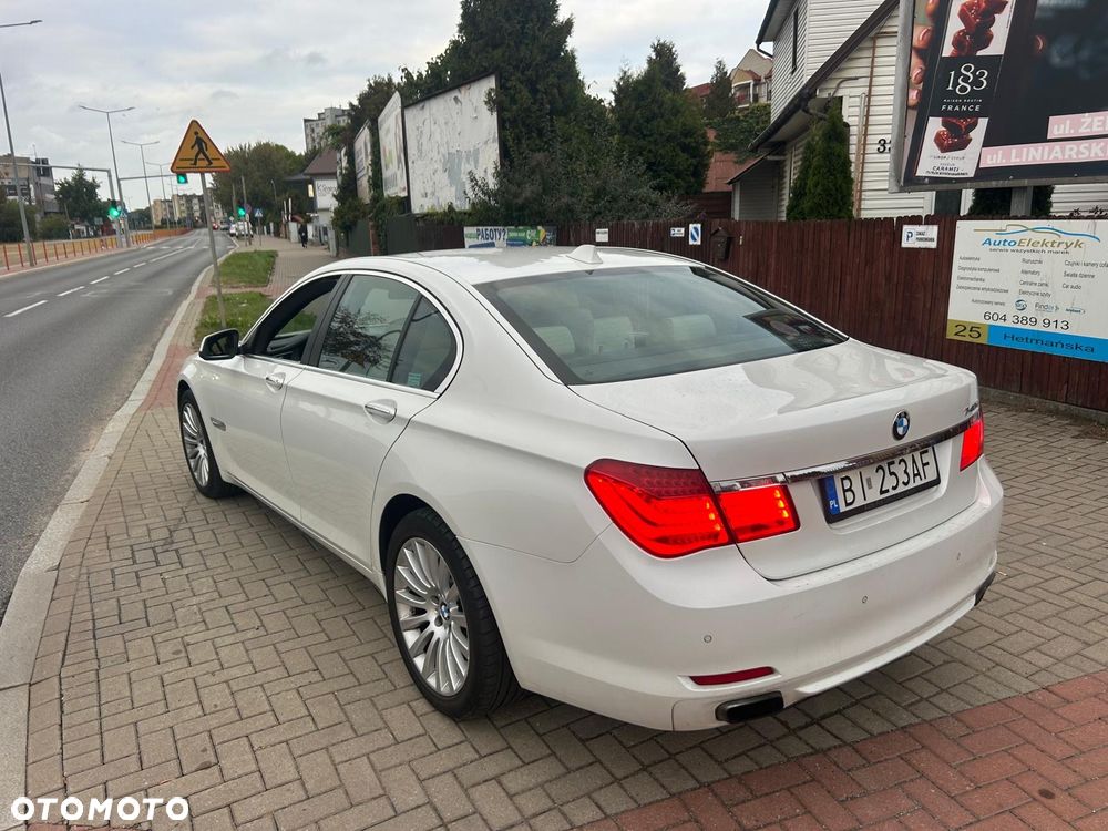BMW Seria 7 740d xDrive - 10